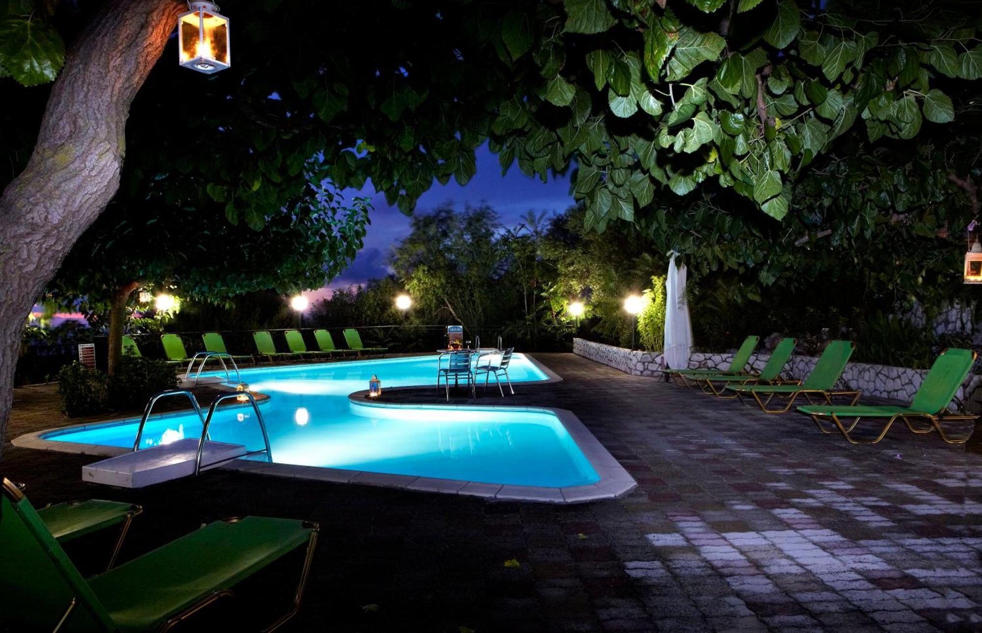 Dafnoudi Hotel Apartments Antipata  Екстер'єр фото