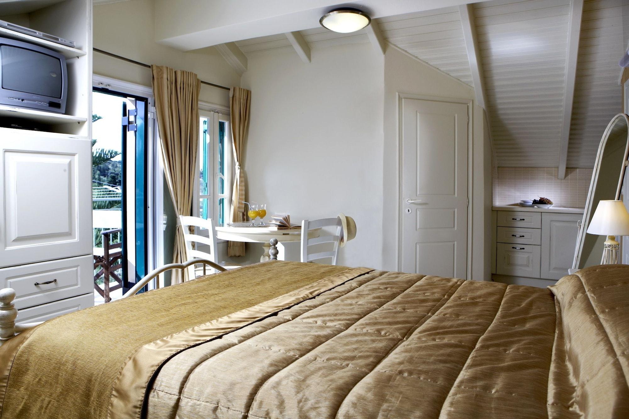 Dafnoudi Hotel Apartments Antipata  Екстер'єр фото